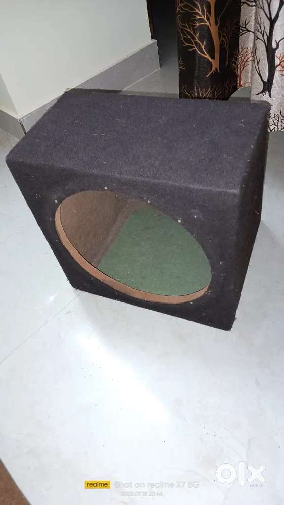 SEALED 12 SUBWOOFER BOX