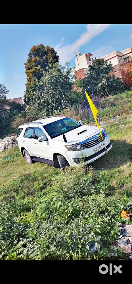 Toyota Fortuner 2012