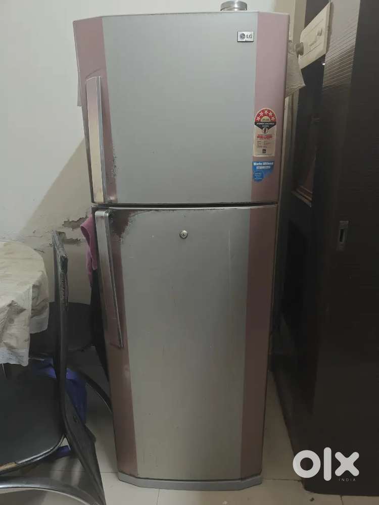 Lg double door fridge fully working