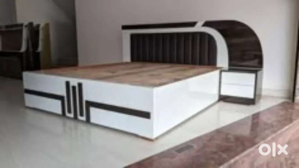 Today big decount buy New double bed withbox 7999/- EMI available