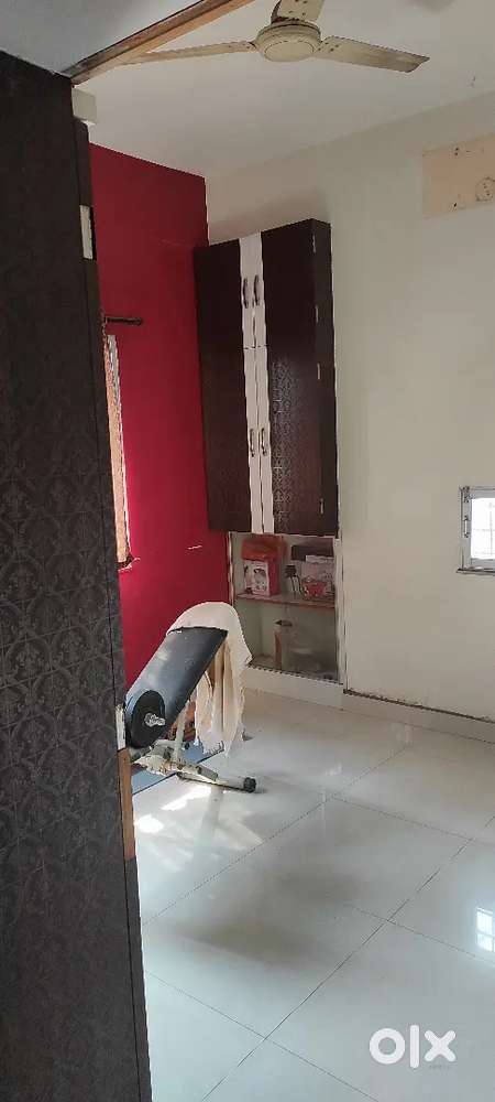 2bhk semi furnished flat shatabdi sq manish sh nagar