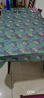 Dining table 4 seater