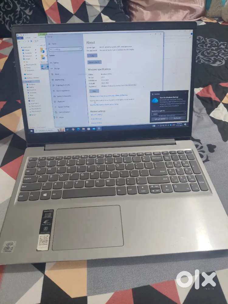 Lenovo i3 laptop to sale