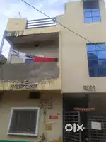 Double story hai 2bh niche hai  or 2bh uphar hai