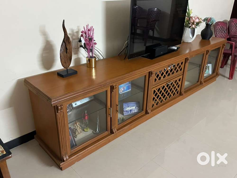 Tv unit and stoarage
