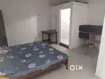 Monthly rooms available on rent