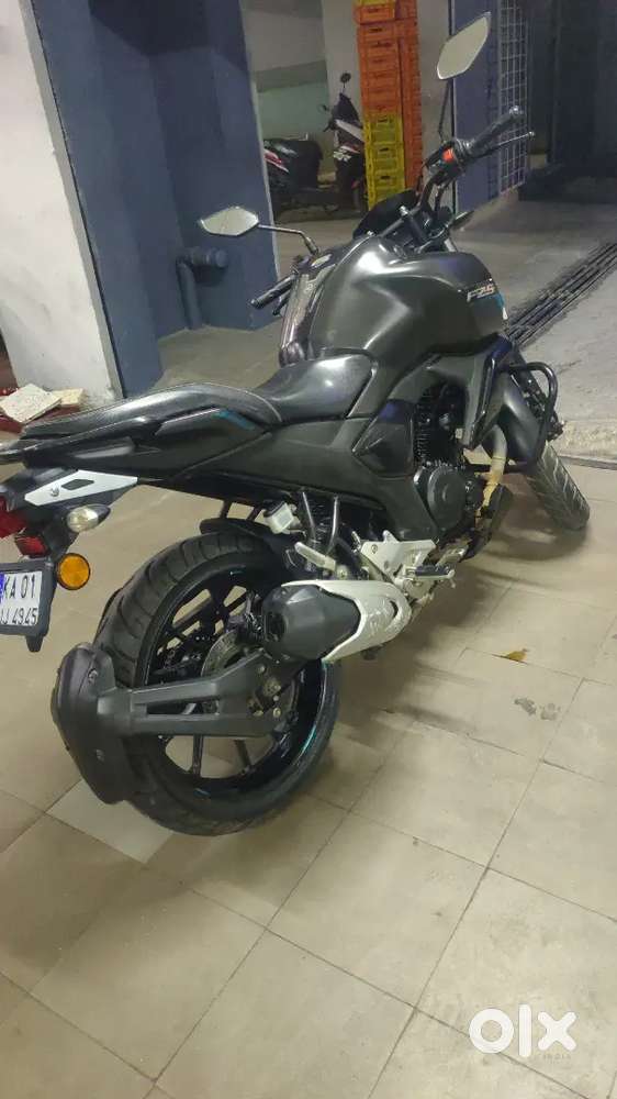 Yamaha fzs