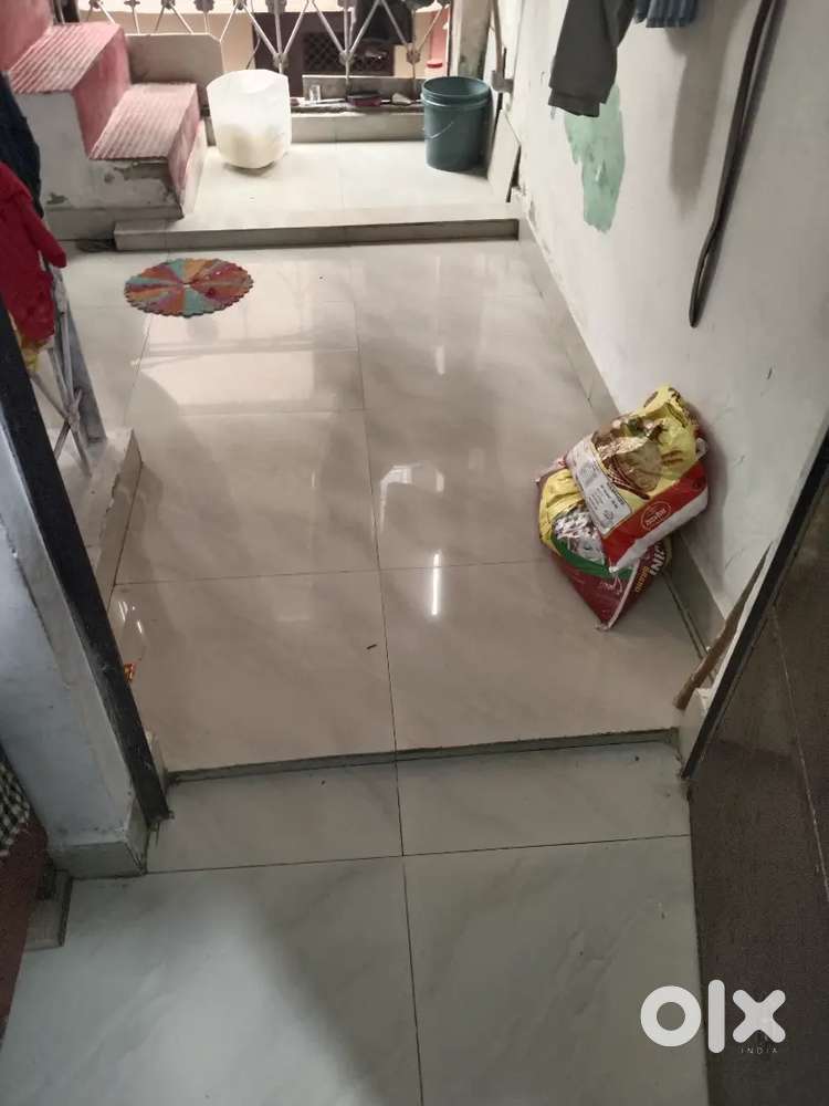 DD Nagar, maharaja complex ke pass 11×33 makan sell karna hai.