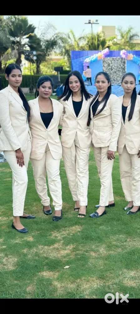 Events work..waiter ka kaam hai..only smart boys and beutiful girls