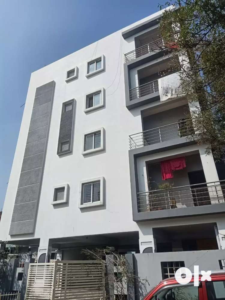2 BHK APARTMENT FLAT FOR SAL LUXERY FECILTIES UPPAL METRO STATION