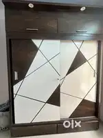 Double Door Sliding Wardrobe – Mint Condition