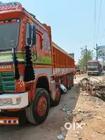 TATA 4825 16 Tyre Truck