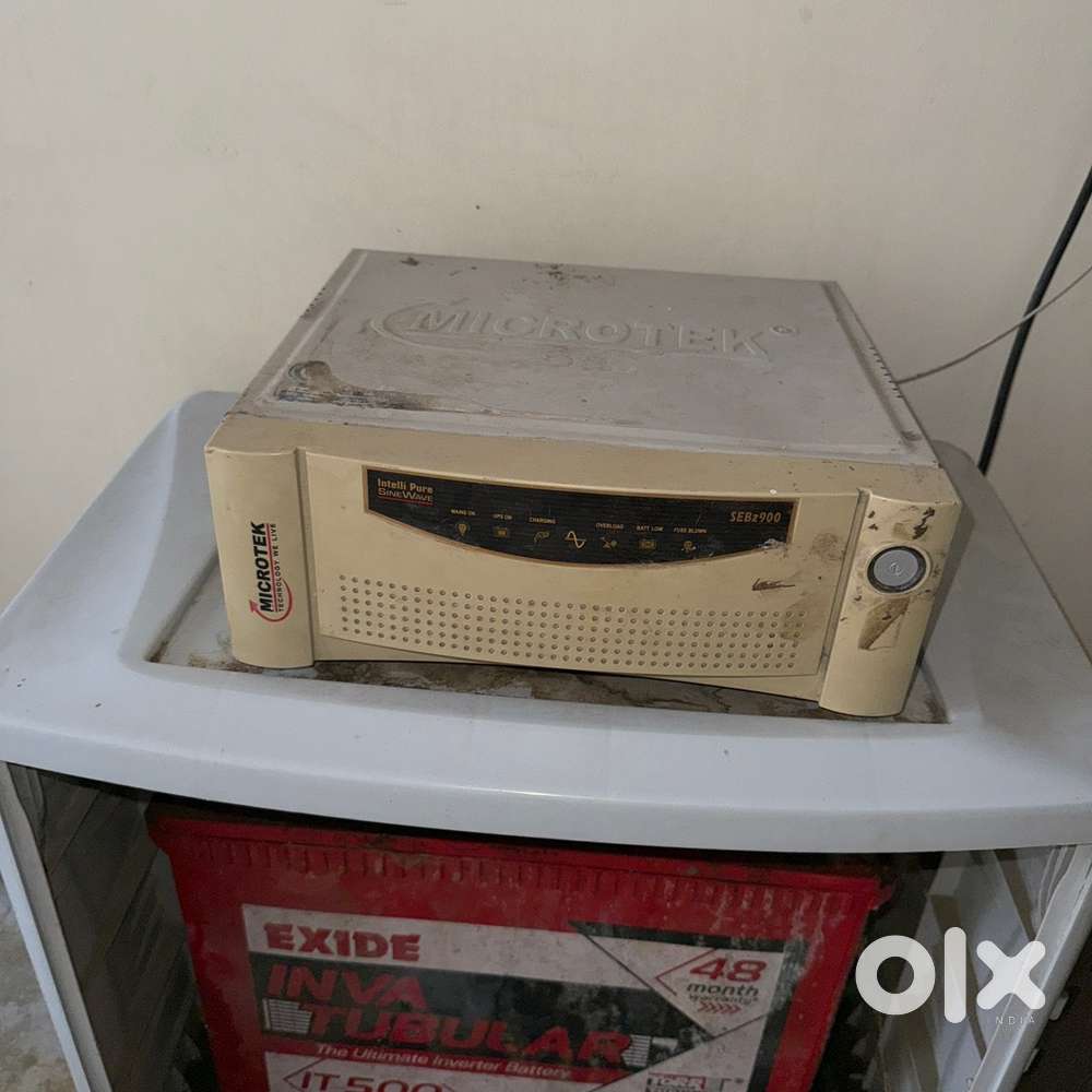 Invertor with battery