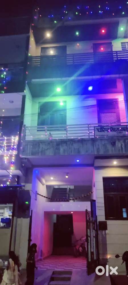 2bhk flat with attach kitchen and lat bath
