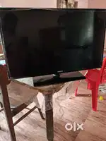 Samsung 32 inch TV on