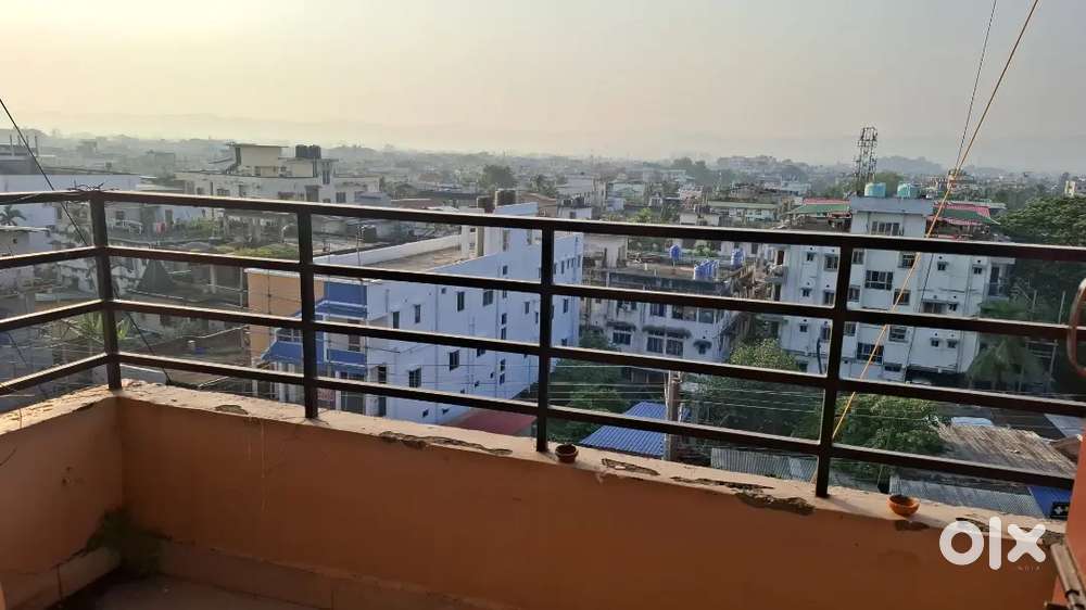 Assamese Female Flatmate needed at Kahilipara Read Description