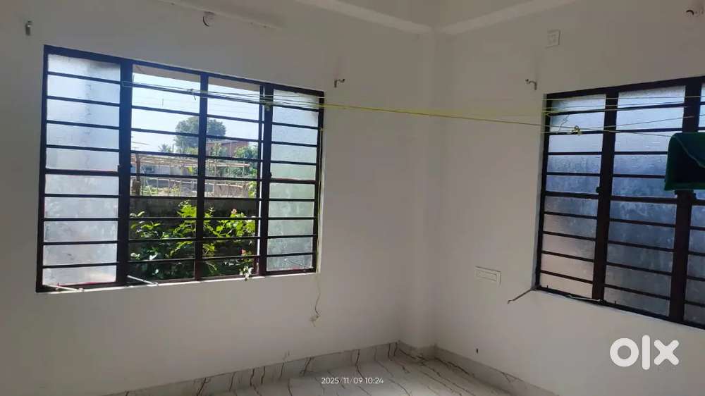 2 bhk flat in residential house for rent