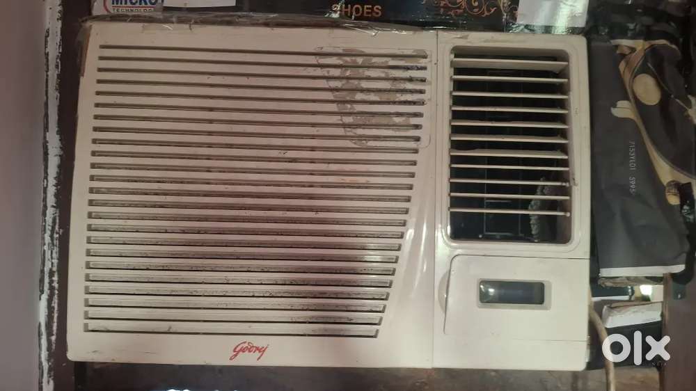 Ac available 1 ton good condition