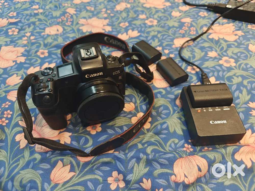 Canon eos R with lenses