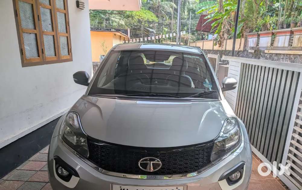 Tata Nexon Dec 2017 Petrol 49800 Km .Fixed price