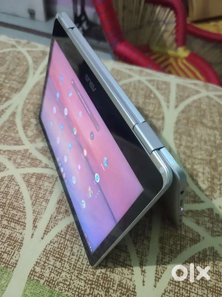 ASUS chromebook C302C. 360 foldable touchscreen.