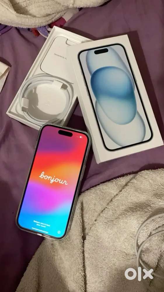 Iphone 15 new condition bill box cable battery health 89% no problem