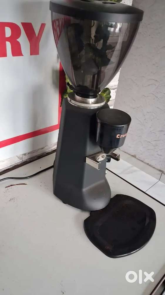 Crown coffee machine
