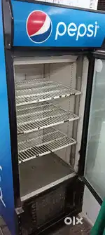 Running Display friedge for sell