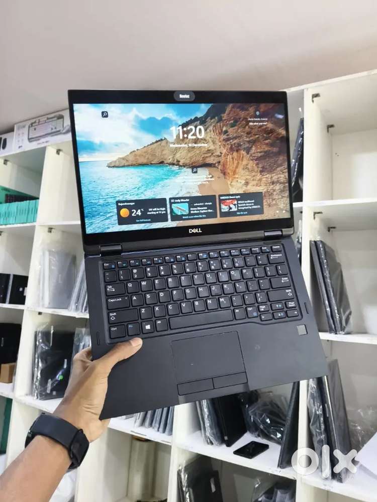 Dell 2 in 1 Powerful Laptop i7-7th Gen 16GBRAM 256GB Touch Screen