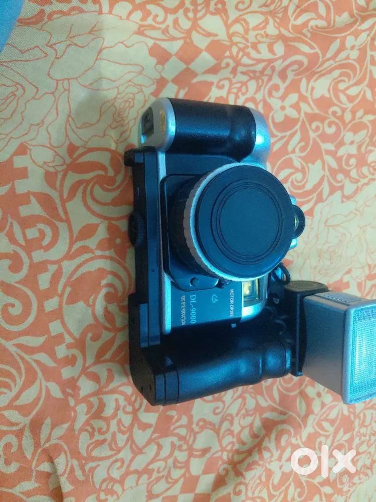 Dl-9000 camera for sale unused -only for 4500rupee