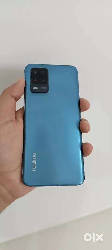 9 Months old REALME 8 5 g phone in excellent condition for sale
