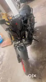 Gadi me koe kal nhi hai gadi kandishan me hai bahi