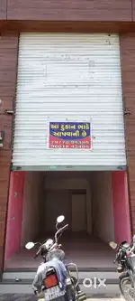 325 FEET (9 BY 36 SHOP) DOUBLE HEIGHT SHOP ON RENT
