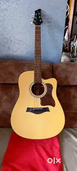 Selling Well maintaned Guitar
