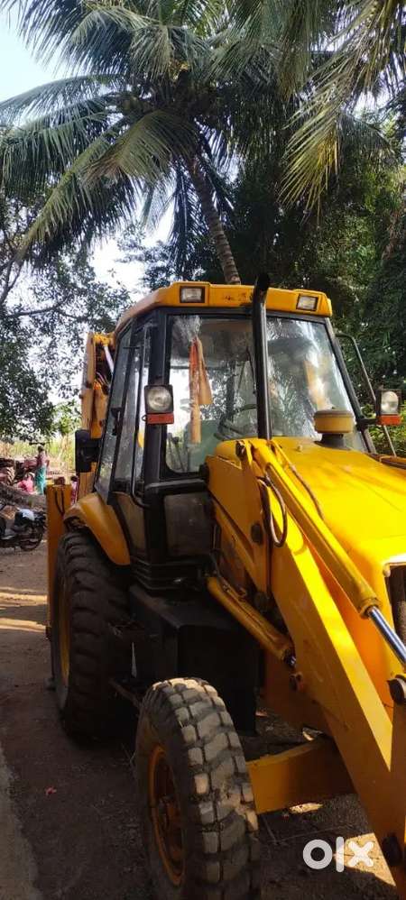 JCB driver location athani