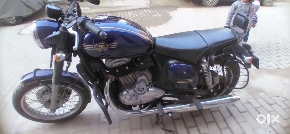 Sell jawa42 with good condition and less running bike.