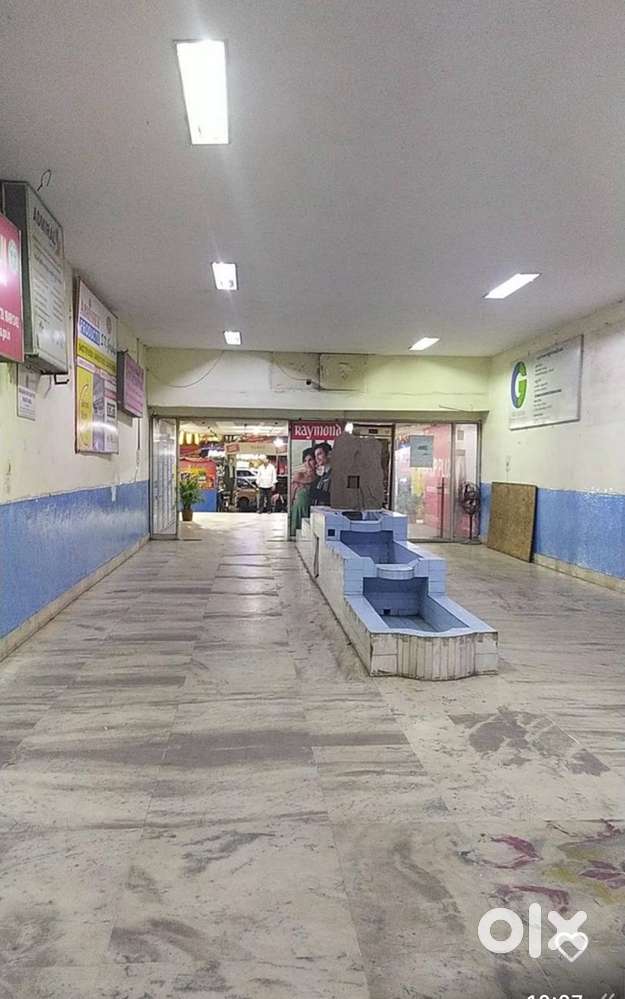 300sft office space for rent in a Busy running shopping centre in secb