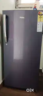 Fridge & single bed