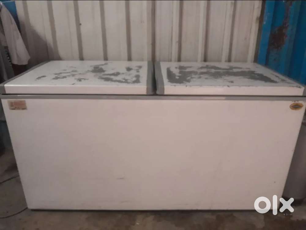 Western 500 litre double door deep freezer in good condition