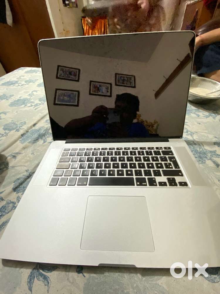 Macbook Pro 16gb ram 512ssd