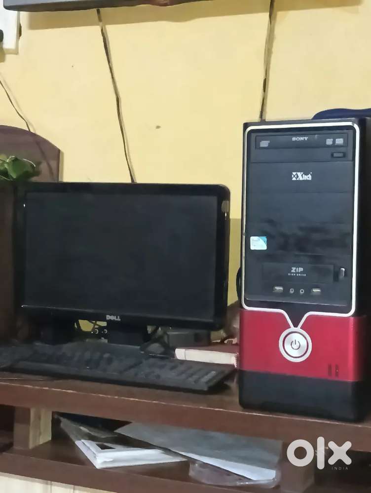 Keyboard and computer is working but cpu can't and there is mouse