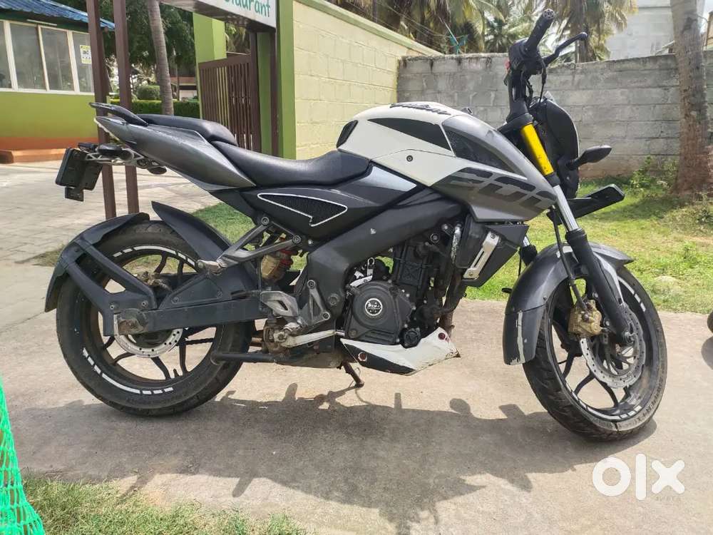 Pulsar Ns 200 model 2019 good condition