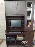 Computer table