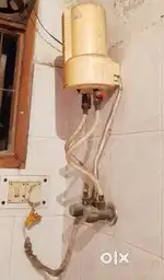 Bajaj Instant Geyser 2L