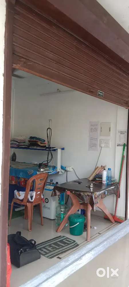 Steam ironing Center