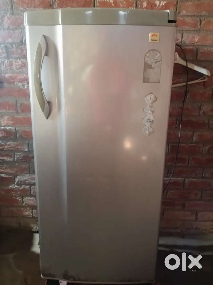 Refrigerator model .gde 23 c2