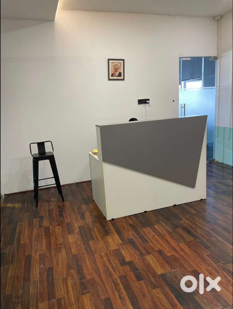 Furnished office on rent with service