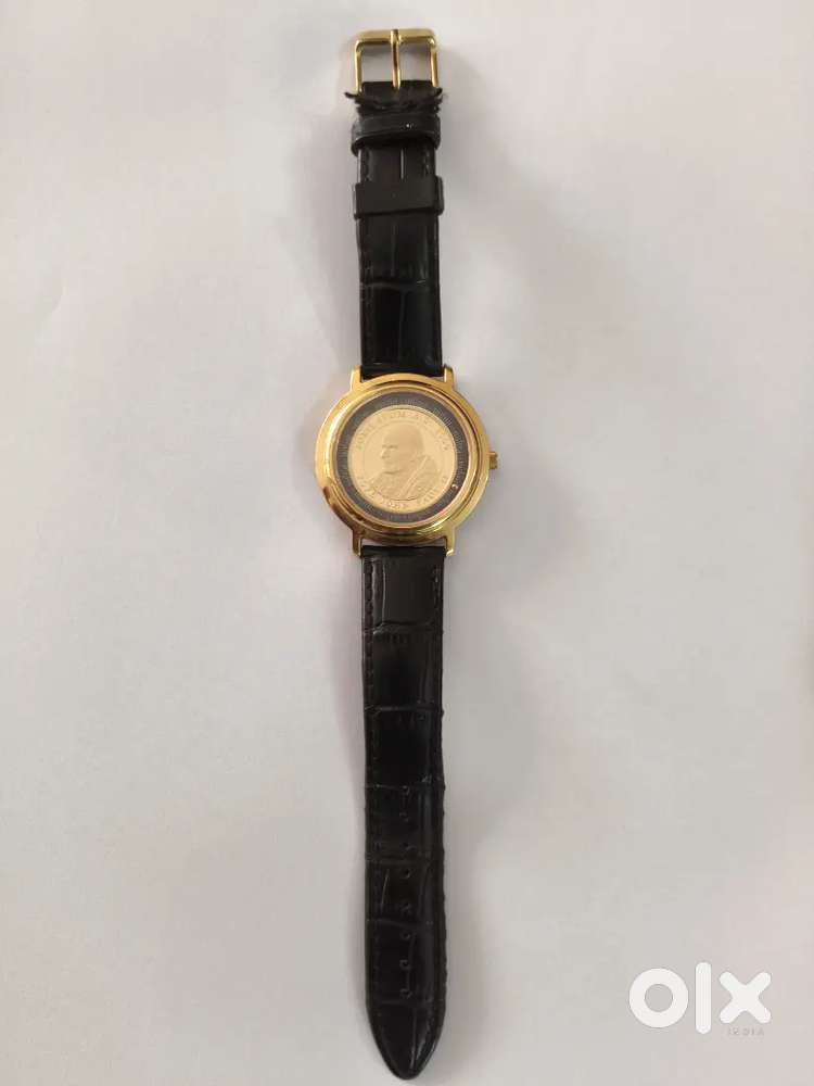 Gold watch Rare edition 7.5grms Gold