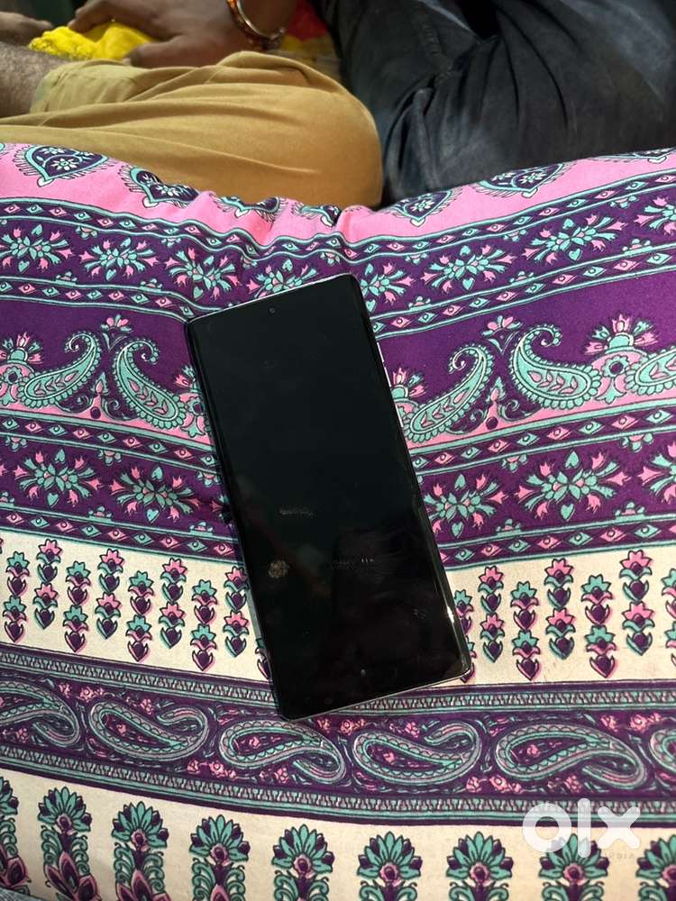 Motorola edge 50 fusion just for months use no damges no no issues