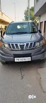 Mahindra XUV500, 2013